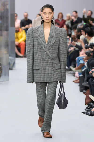 Look 9
